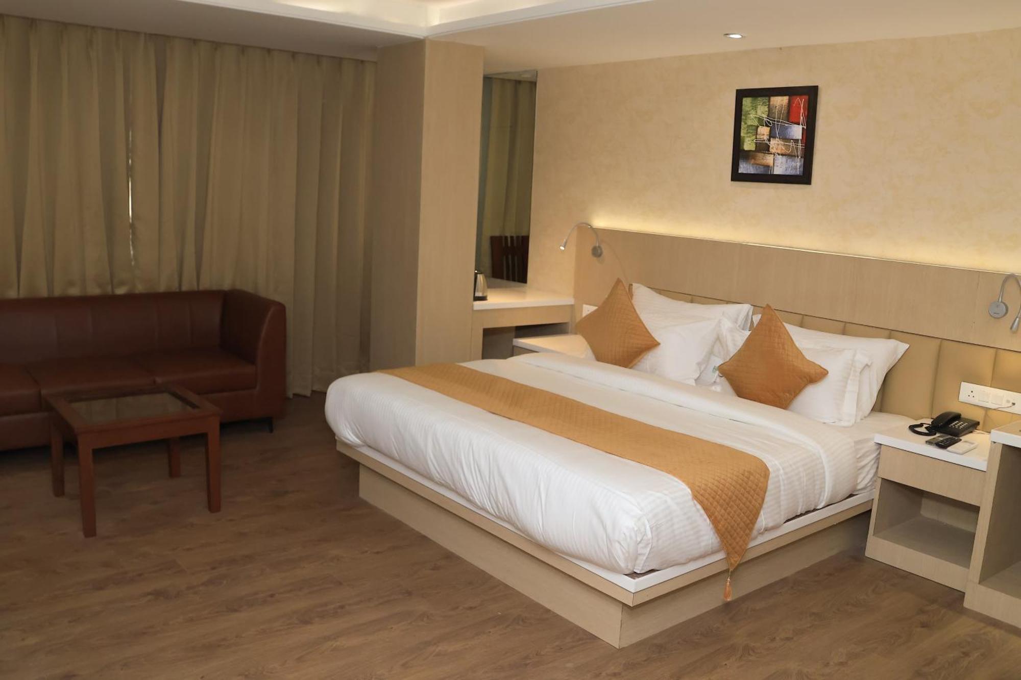 Hotel Radiance Барели Экстерьер фото