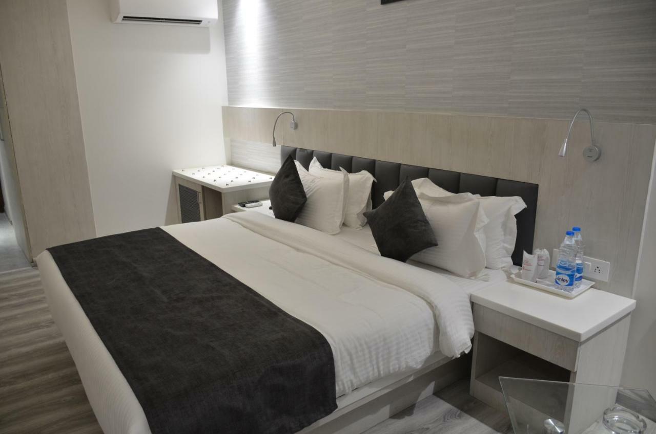 Hotel Radiance Барели Экстерьер фото