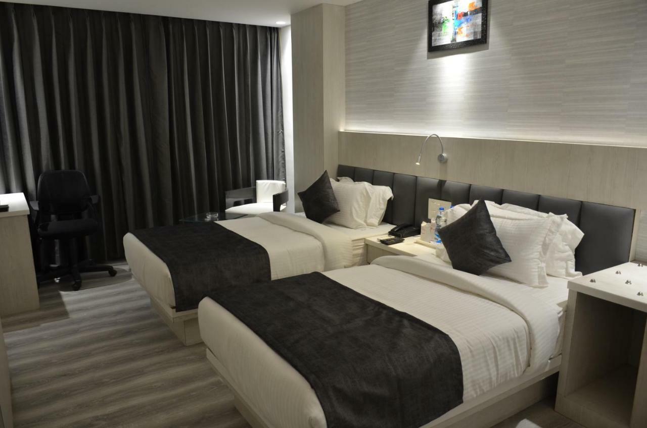 Hotel Radiance Барели Экстерьер фото