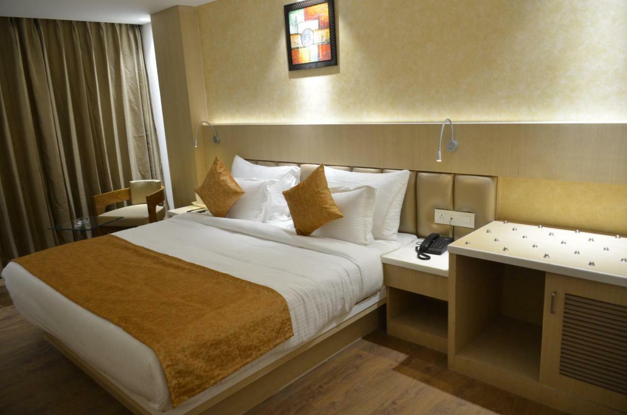Hotel Radiance Барели Экстерьер фото