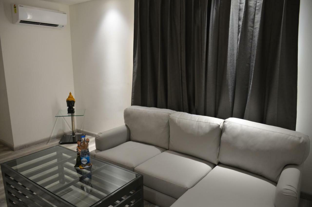 Hotel Radiance Барели Экстерьер фото
